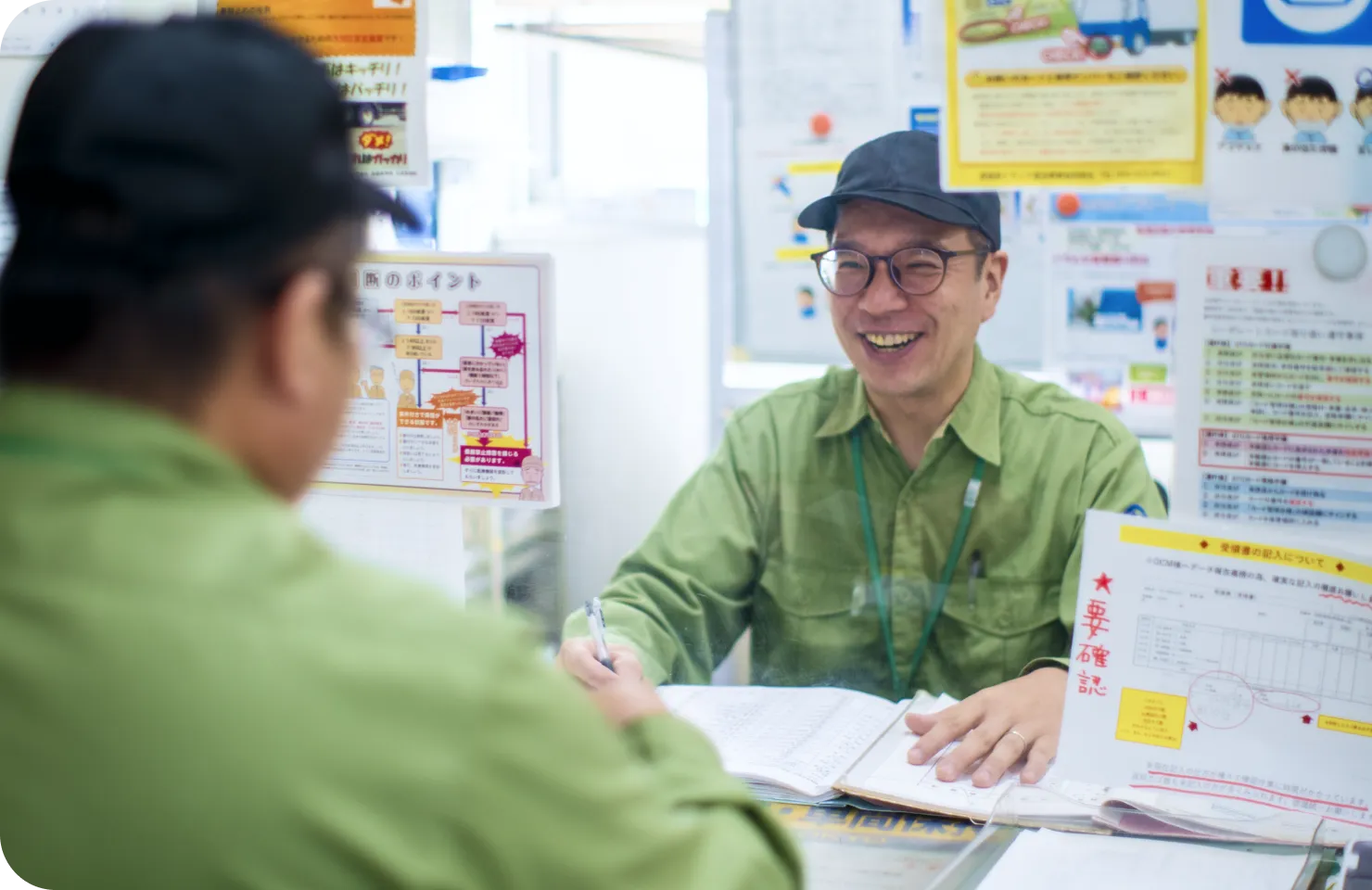 一宮運輸は、物流業界で「新3K（期待・感動・希望）」を実現し、お客様と社員の双方にとって価値ある企業を目指しています。お客様には信頼できるサービスを。社員には成長と働きやすさを。その両立をどのように実現しているのか、ご紹介します。